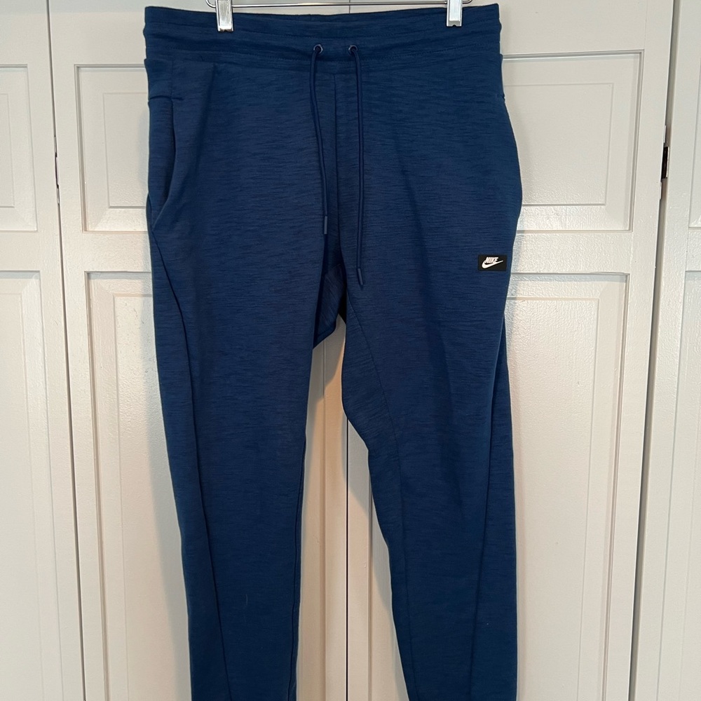 Men’s Nike Joggers size M